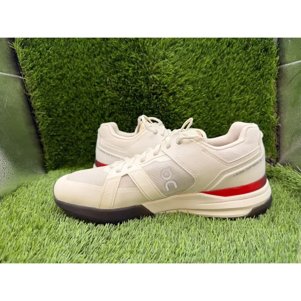 On Running The Roger Clubhouse Pro LC 3WE30560852 Athletic Shoes Womens 11 White